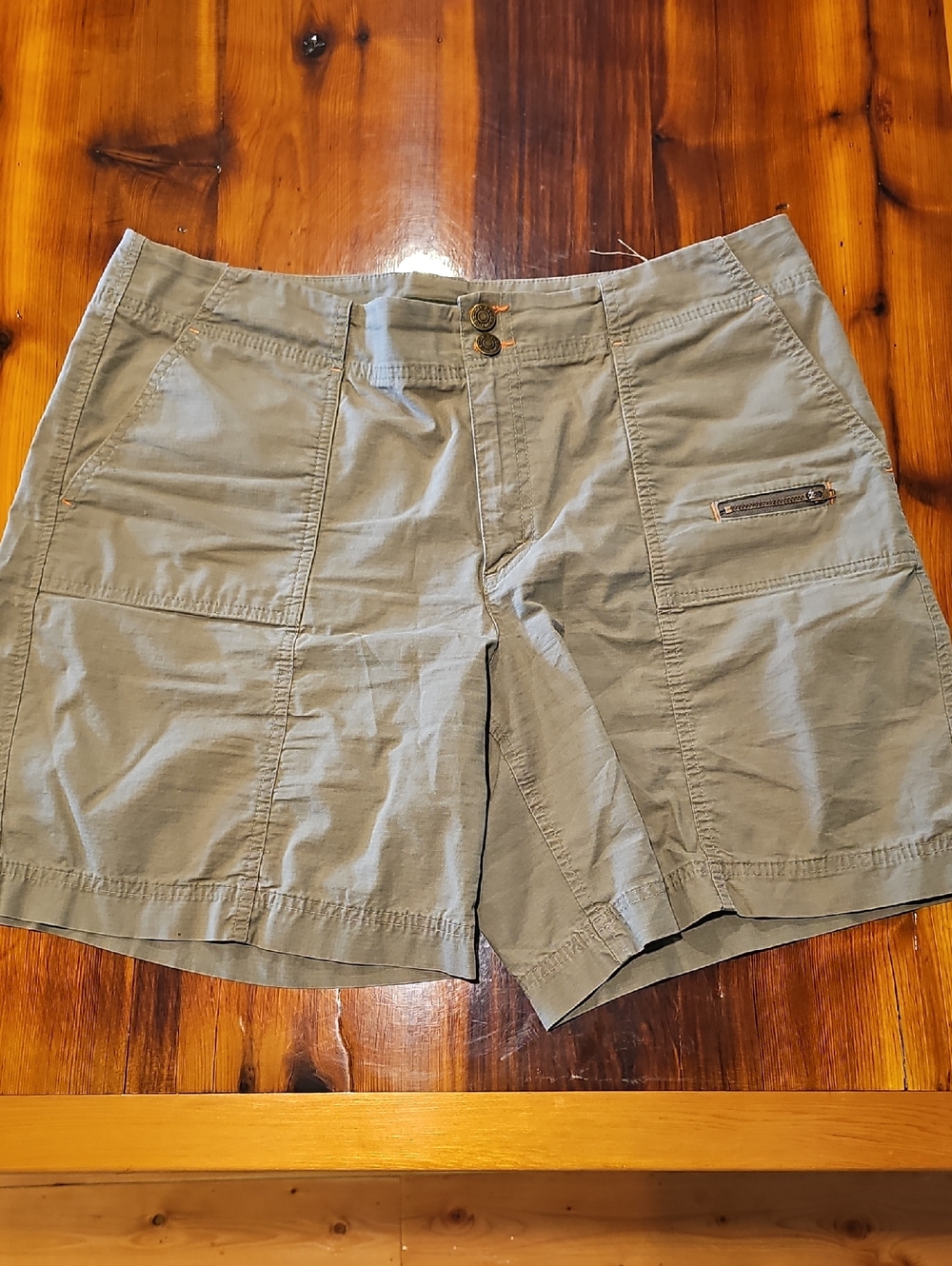 Eddie Bauer Olive Utility Cargo Shorts